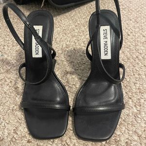 Steve Madden black square heels